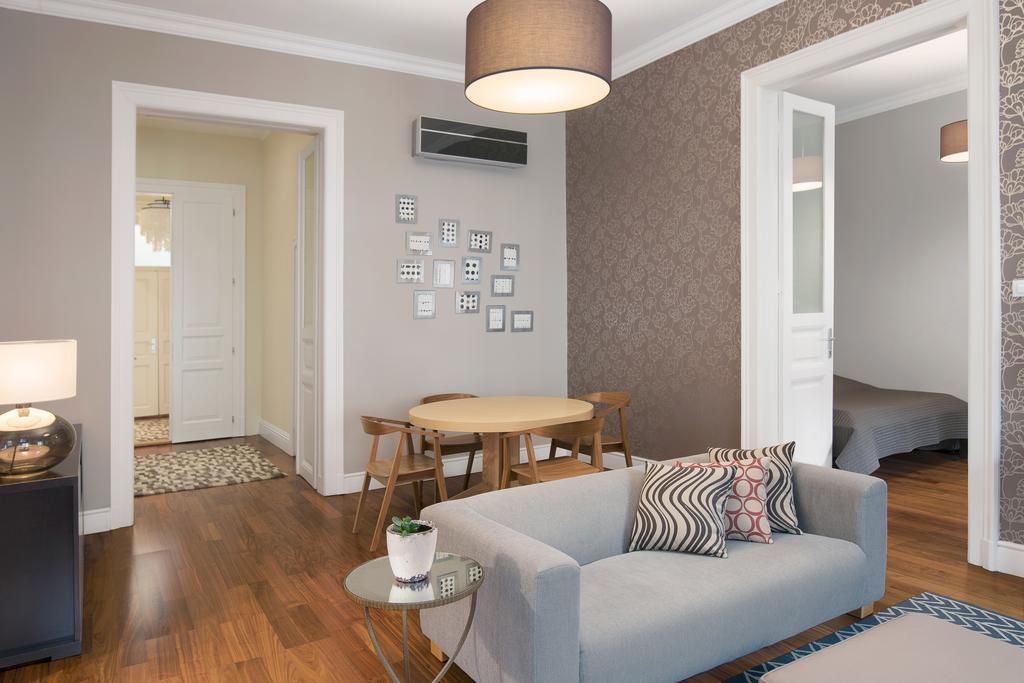 Kapital Inn Budapest Luaran gambar